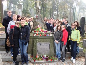 Przy grobie Artura Grottgera - kl IIa i IIc